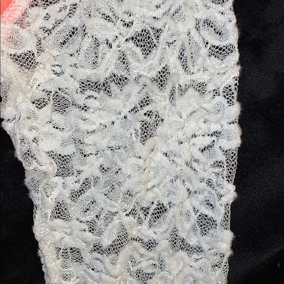 Top - Picture 4 of 4